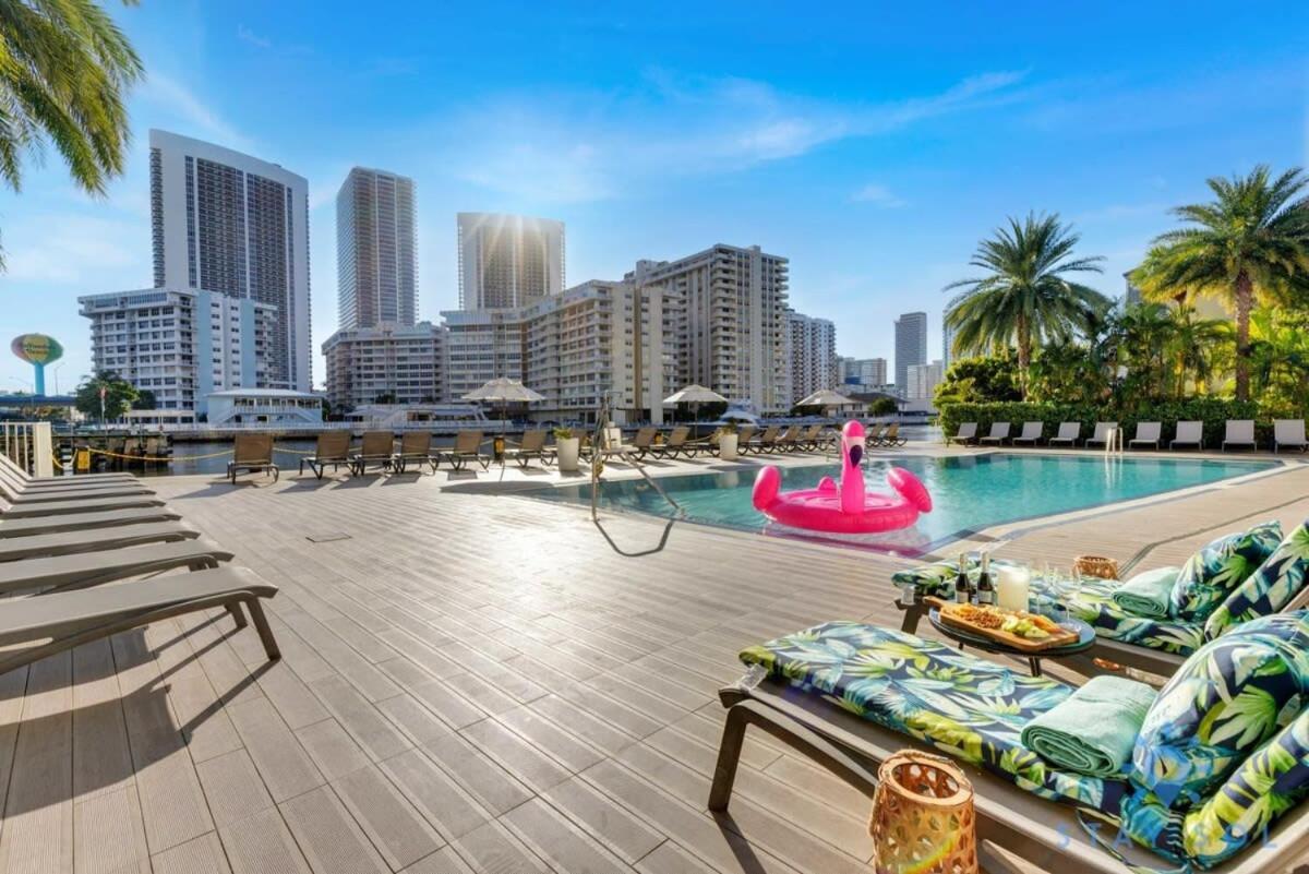 Infinite View With Balcony,Pool Plus Near Beach Hallandale Beach Dış mekan fotoğraf